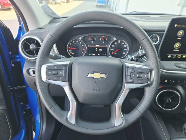 New 2026 Chevrolet Blazer LT w/ Convenience Package FWD image 18