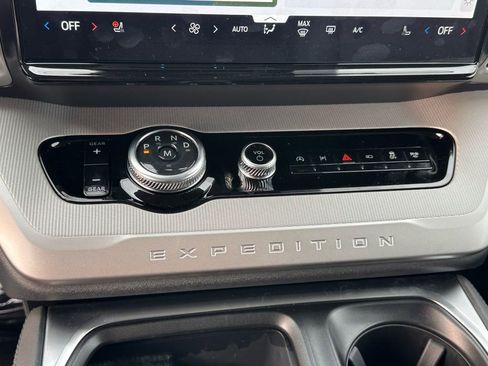 New 2026 Ford Expedition Active image 30