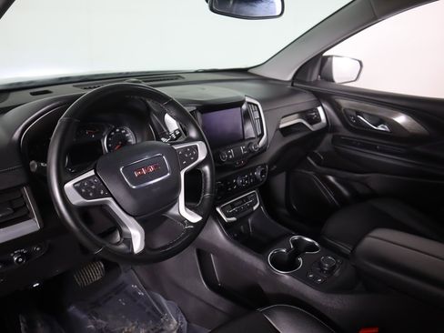 Used 2024 GMC Terrain SLT image 26