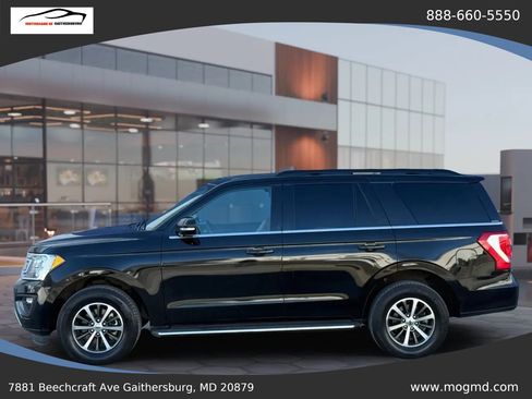 Used 2019 Ford Expedition XLT w/ Equipment Group 202A RWD image 9