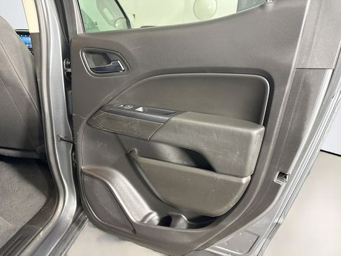 Used 2021 Chevrolet Colorado LT image 27