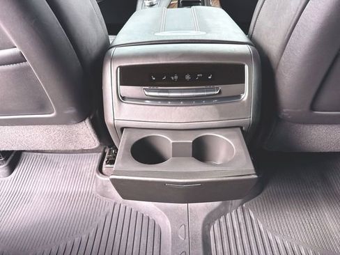 Used 2024 Cadillac Escalade ESV Sport Platinum w/ LPO, ONYX Package AWD/4WD image 22