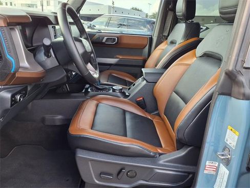 Used 2023 Ford Bronco Outer Banks image 5