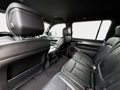 Used 2026 Jeep Grand Wagoneer L Limited w/ 8-Passenger Seating Package AWD/4WD image 19