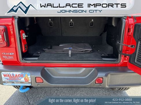 Used 2024 Jeep Wrangler Unlimited w/ Convenience Group AWD/4WD image 47