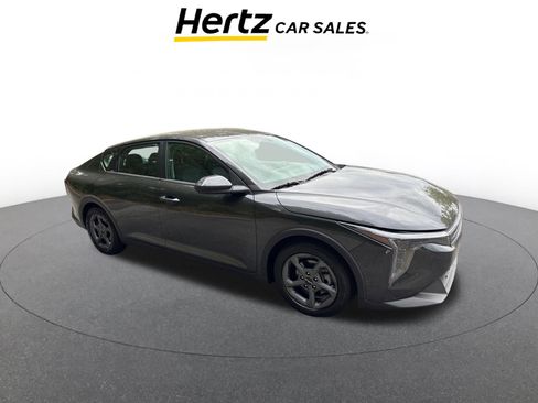 Used 2025 Kia K4 LXS FWD image 1