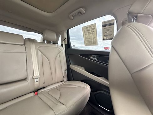 Used 2022 Lincoln Nautilus Reserve image 14