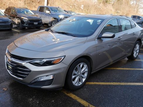 Used 2024 Chevrolet Malibu LT image 4
