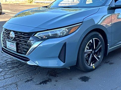 New 2025 Nissan Sentra SV image 7