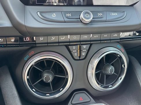 Used 2020 Chevrolet Camaro SS RWD image 33