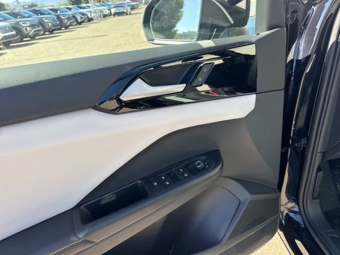 New 2026 Volkswagen Taos S image 11