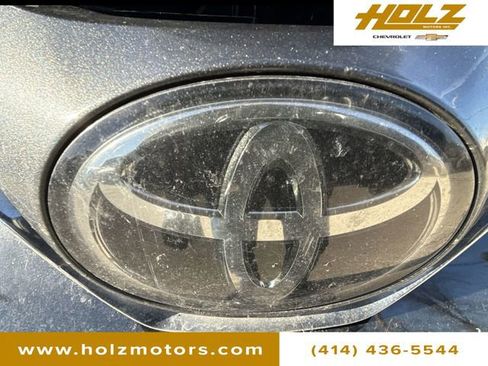 Used 2018 Toyota Sienna XLE image 23