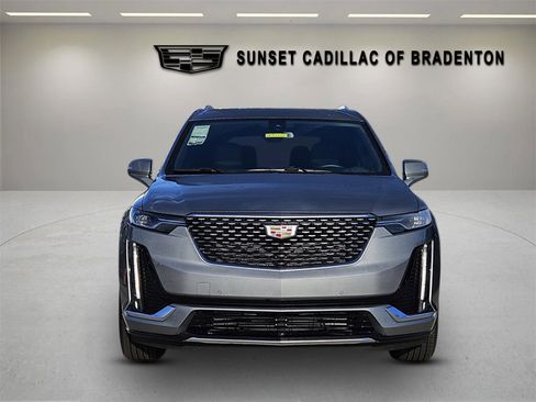 New 2025 Cadillac XT6 Luxury image 40