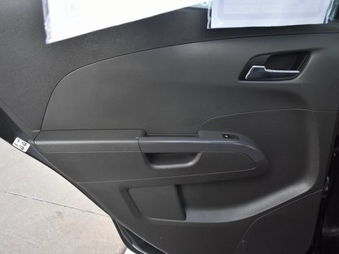 Used 2014 Chevrolet Sonic LT image 27