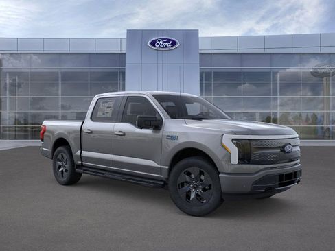 New 2025 Ford F150 Lightning Flash image 19