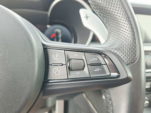 Used 2024 Alfa Romeo Stelvio Veloce AWD/4WD image 23