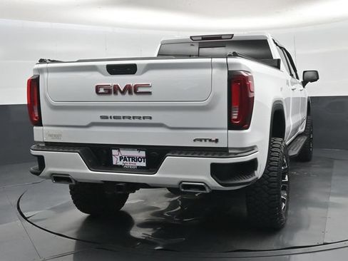 Used 2021 GMC Sierra 1500 AT4 w/ AT4 Preferred Package AWD/4WD image 2