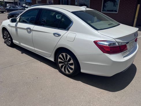 Used 2014 Honda Accord Touring image 8