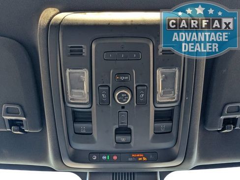 Used 2023 Chevrolet Tahoe Z71 w/ Luxury Package AWD/4WD image 15