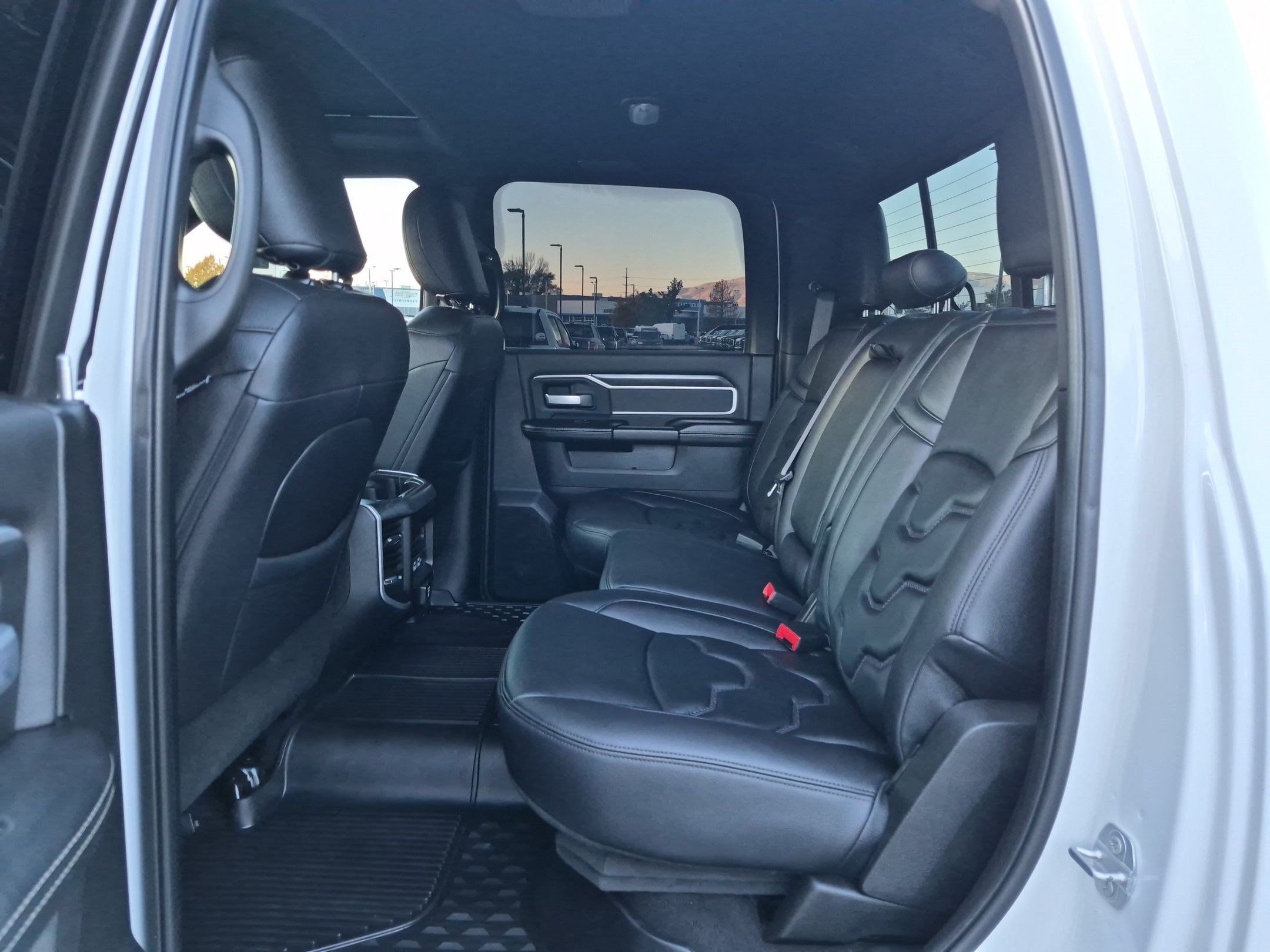Used 2022 RAM 2500 Big Horn w/ Level B Equipment Group AWD/4WD image 31