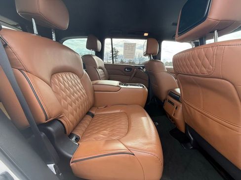Used 2022 INFINITI QX80 Sensory w/ Cargo Package image 34