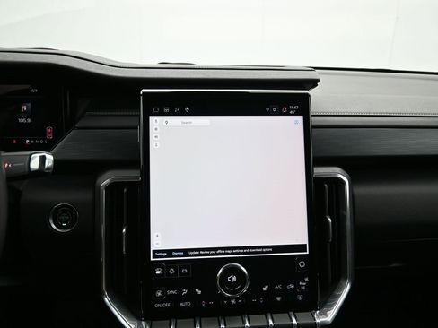 Certified 2025 GMC Acadia Elevation image 18