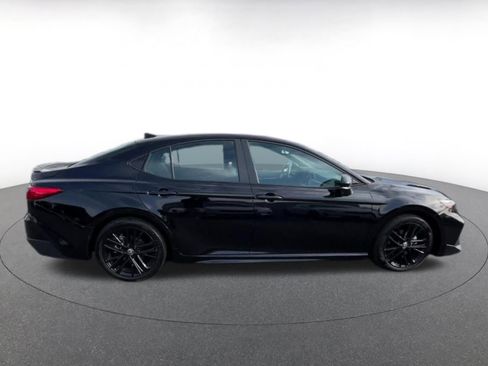 Used 2025 Toyota Camry SE image 16