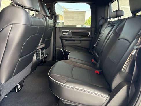 New 2027 RAM 2500 Laramie w/ Night Edition AWD/4WD image 15