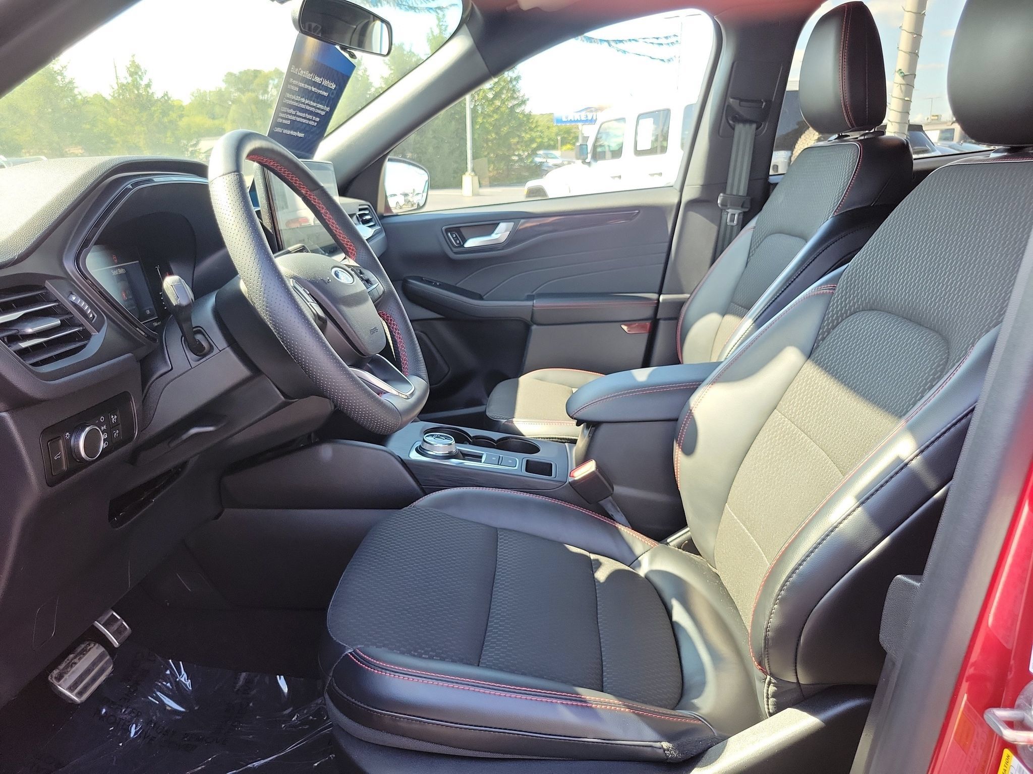 Certified 2023 Ford Escape ST-Line w/ Tech Pack #1 AWD/4WD image 8