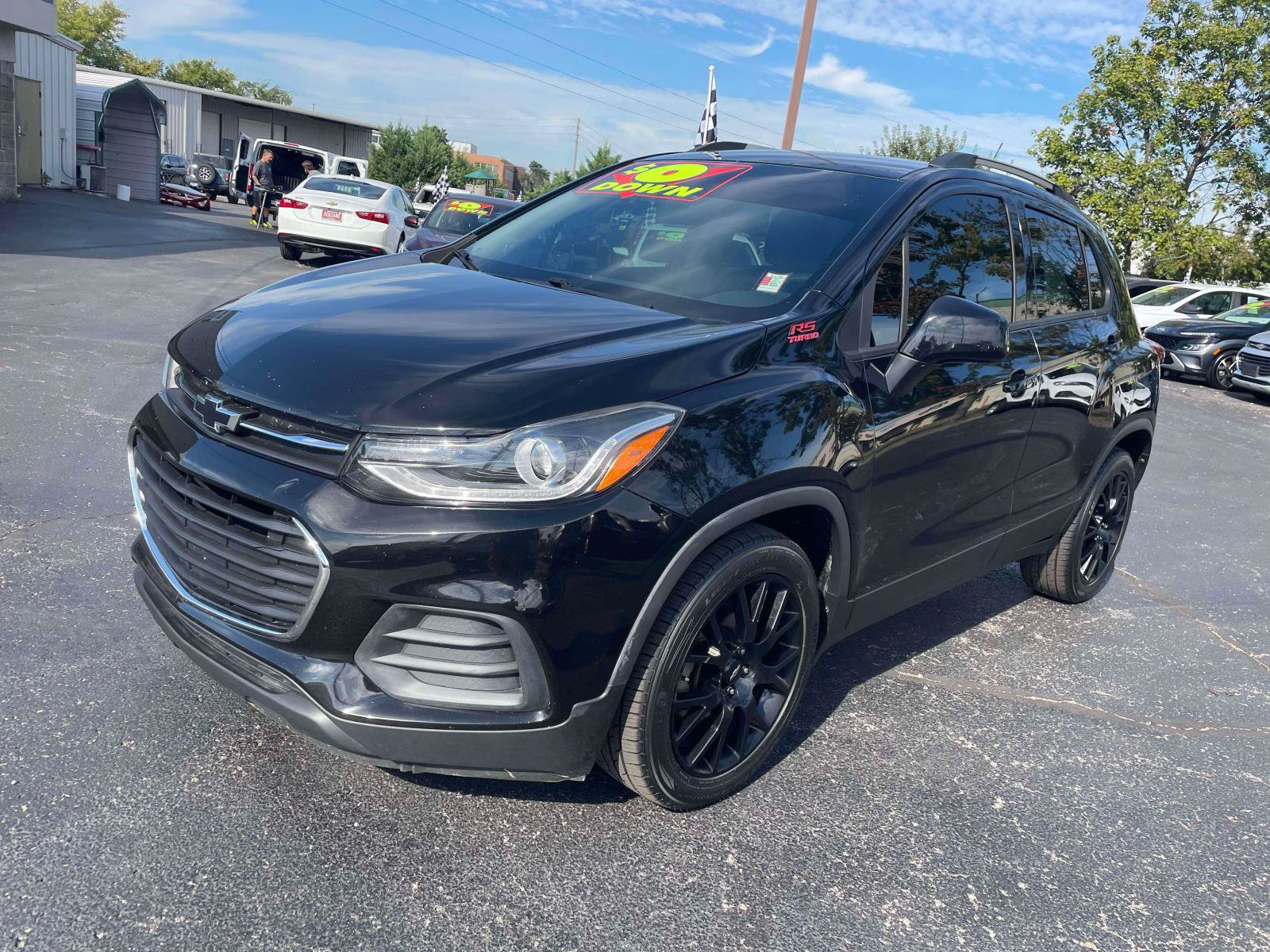 Used 2021 Chevrolet Trax LT w/ Driver Confidence Package FWD image 3