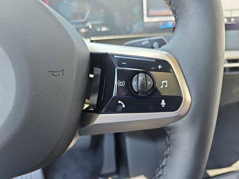 New 2026 BMW iX xDrive60 w/ Executive Package image 19