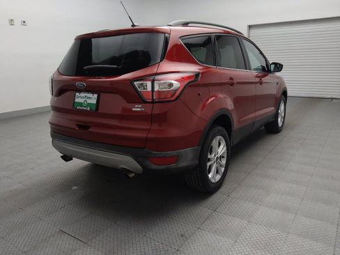 Used 2018 Ford Escape SE image 9