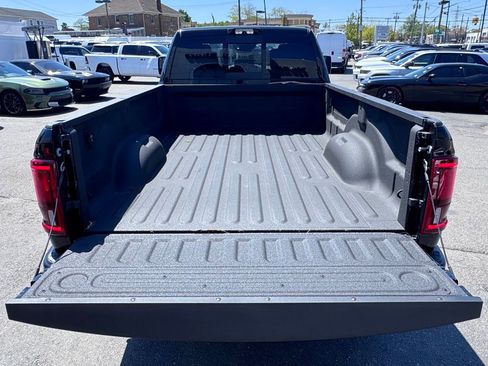 Used 2025 RAM 3500 Limited AWD/4WD image 7