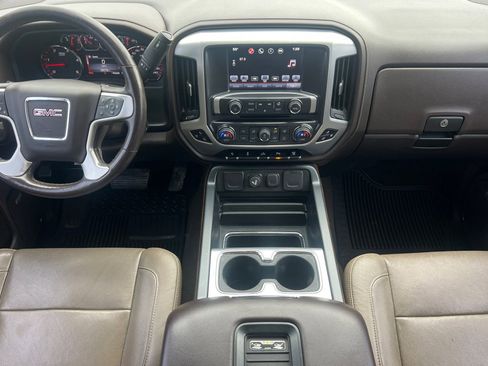 Used 2016 GMC Sierra 2500 SLT w/ Duramax Plus Package image 10