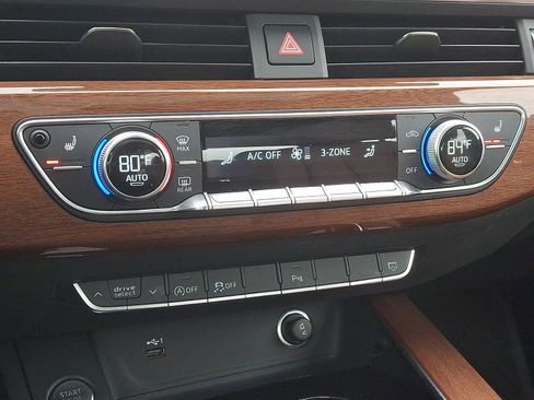 Used 2023 Audi A4 2.0T Premium w/ Convenience Package image 17