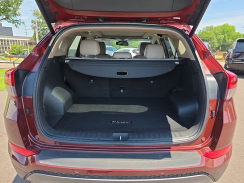 Used 2016 Hyundai Tucson Limited w/ Option Group 03 FWD image 14