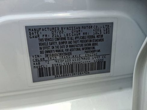Used 2022 Nissan Sentra SR w/ SR Premium Package FWD image 27