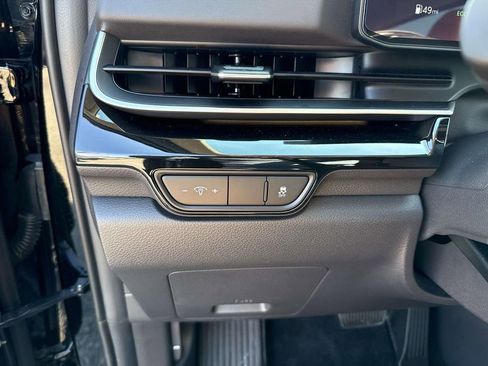 Used 2025 Kia Carnival SX Prestige FWD image 42