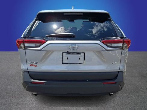 Used 2025 Toyota RAV4 LE FWD image 5