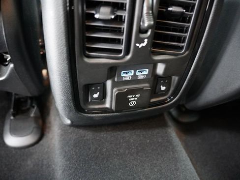 Certified 2024 Dodge Durango R/T image 23