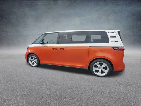 New 2025 Volkswagen ID. Buzz Pro S Plus image 13