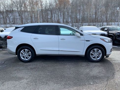 Used 2020 Buick Enclave Essence image 3
