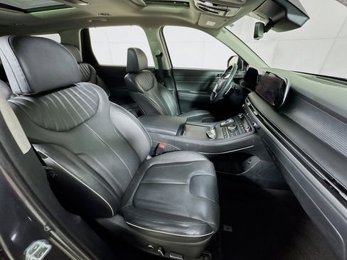 Used 2023 Hyundai Palisade Limited w/ Cargo Package image 29