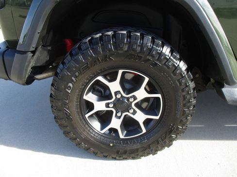 Used 2021 Jeep Wrangler Unlimited Rubicon w/ Uconnect 4C Nav & Sound Group image 15