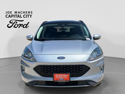 Used 2022 Ford Escape SEL w/ Technology Package AWD/4WD image 10
