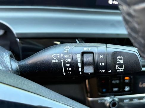 Used 2024 Kia Seltos S FWD image 15