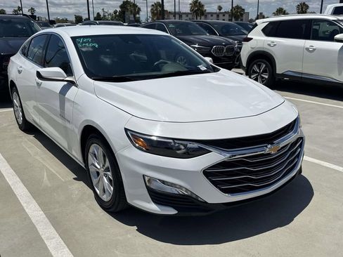 Used 2025 Chevrolet Malibu LT FWD image 15