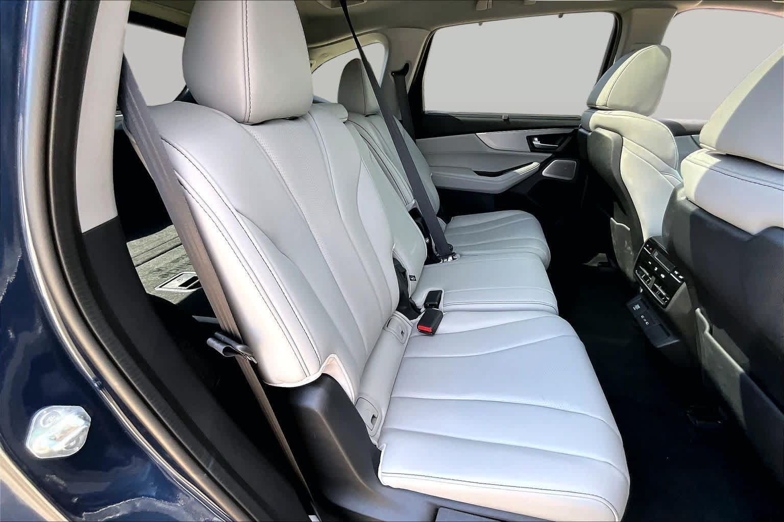 Used 2026 Acura MDX w/ Technology Package FWD image 21