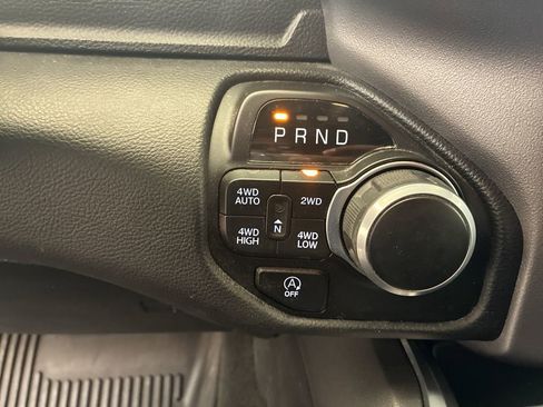 Used 2024 RAM 1500 Big Horn AWD/4WD image 22