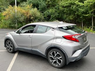 Used 2018 Toyota C-HR XLE FWD video 3